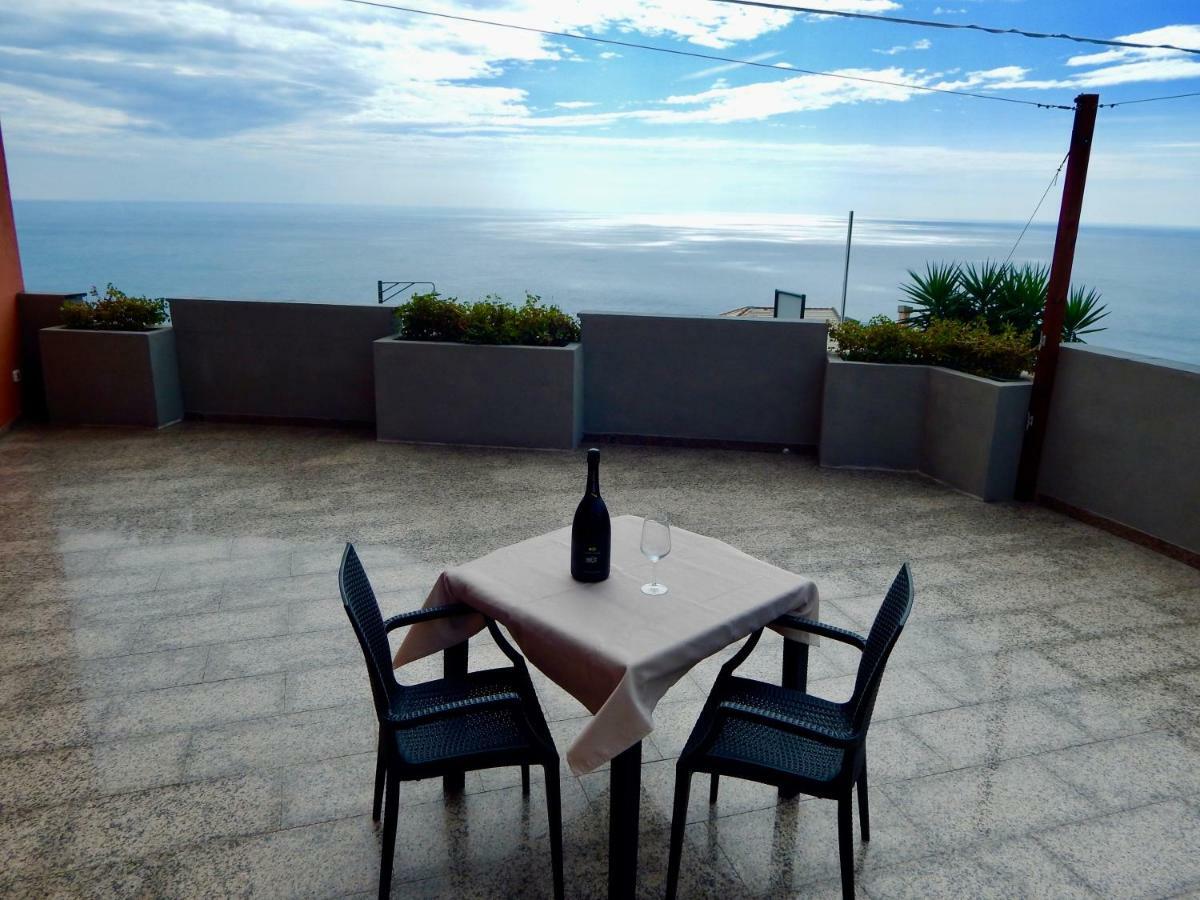 Le Giuee Hotel Genoa Exterior photo